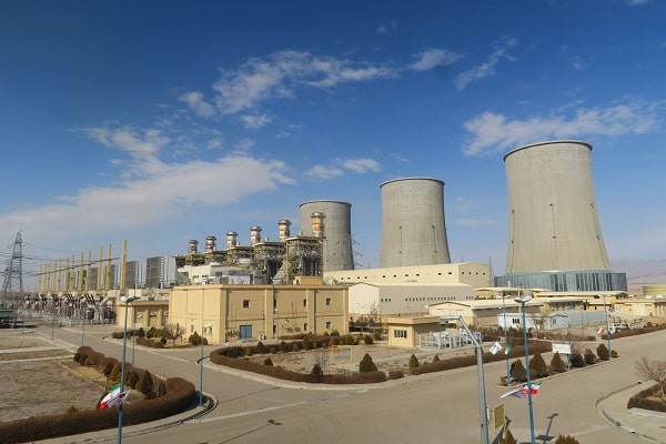 Estimation of the production power of combined cycle power plants using artificial intelligence techniques
